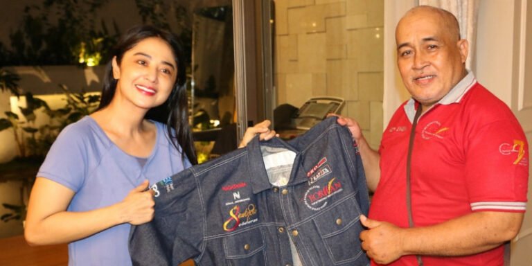Mendapat Restu Dari Eyangnya, Dewi Perssik Jadi Pengurus FORWAN